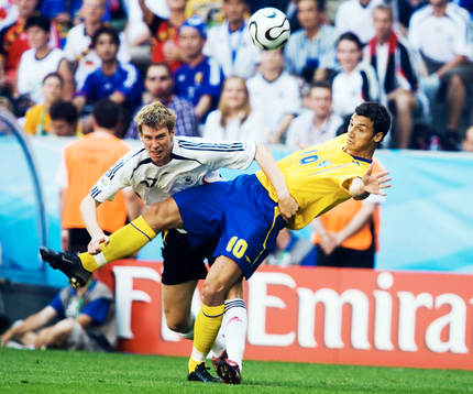 Per Mertesacker, Tyskland och Zlatan Ibrahimovic, Sverige