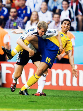 Per Mertesacker, Tyskland och Zlatan Ibrahimovic, Sverige