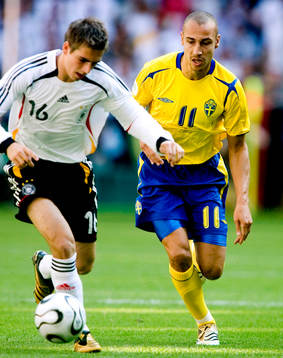 Philipp Lahm, Tyskland och Henrik Larsson, Sverige
