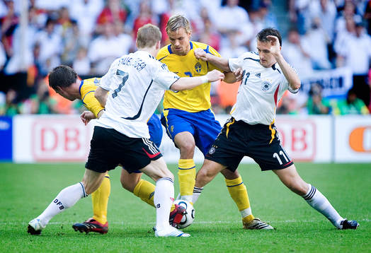 Tobias Linderoth och Niclas Alexandersson, Sverige fajtas