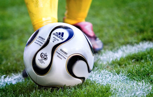 Fot och Boll (Adidas)