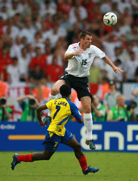 Jamie Carragher, England och Christian Lara, Ecuador