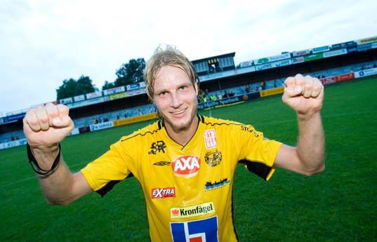 Simon Sjöfors, jubel