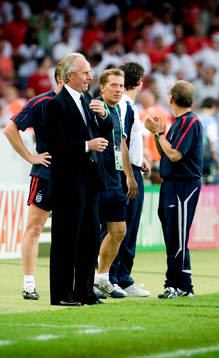Sven-Göran Eriksson, förbundskapten England såg nöjd ut