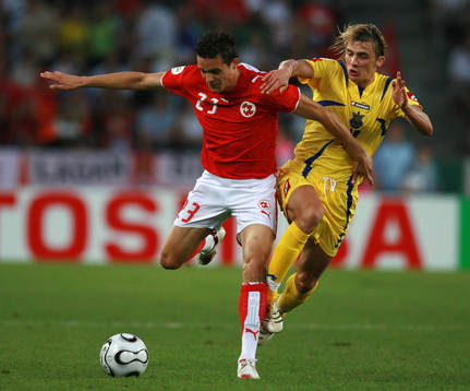 Artem Milevskiy, Ukraina och Philipp Degen, Schweiz