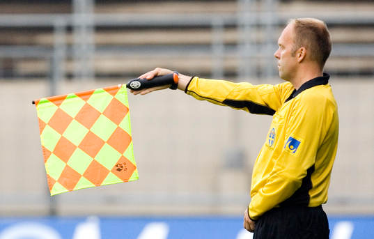linjeman, linjedommar, flagga