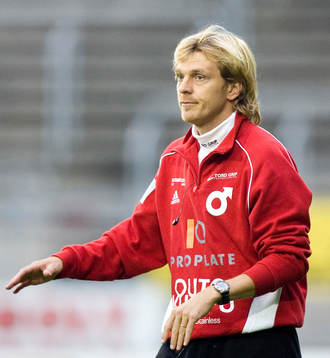 Tony Gustavsson, tränare