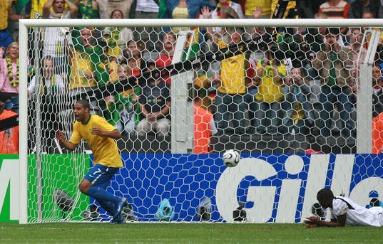 Adriano, Brasilien (Jubel)