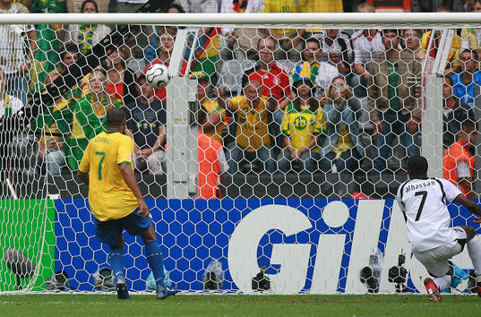 Adriano, Brasilien (Jubel)