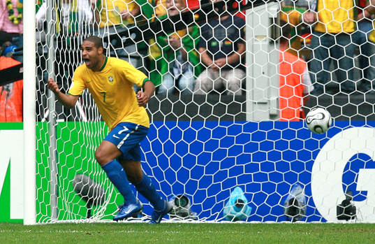 Adriano, Brasilien (Jubel)