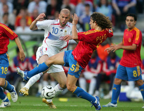 Zinedine Zidane, Frankrike och Carlos Puyol, Spanien