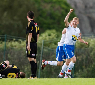3-målsskytten Niclas Löfgren, jubel