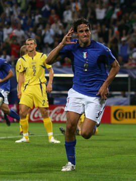 Luca Toni, Italien (Jubel)