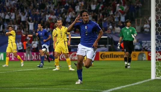 Luca Toni, Italien (Jubel)