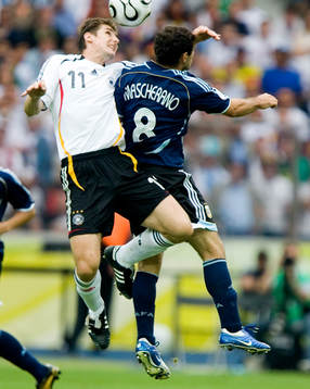 Miroslav Klose, Tyskland och Javier Mashcerano, Argentina