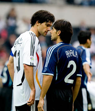 Michael Ballack, Tyskland och Roberto Ayala, Argentina