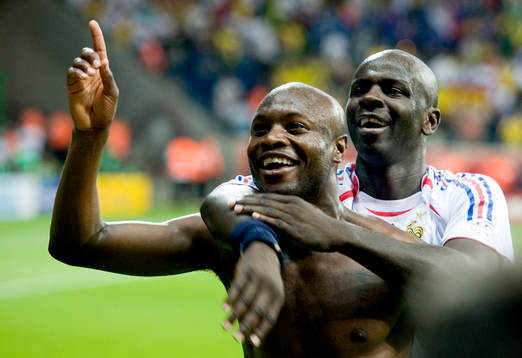 William Gallas och Lilian Thuram, Frankrike, jubel