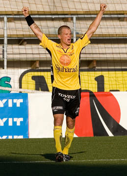 Samuel Holmén, Elfsborg, tvåmålsskytt. Jubel
