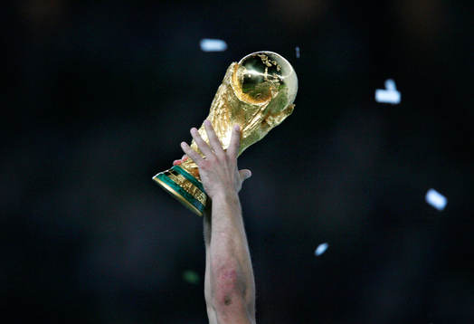 Fabio Cannavaro, Italien, hjöjer pokal, VM-pokal till