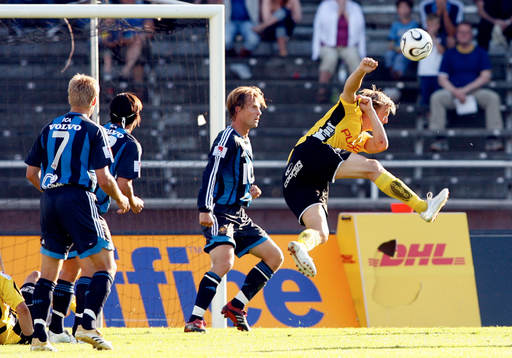Mathias Svensson, Elfsborg försöker på volley