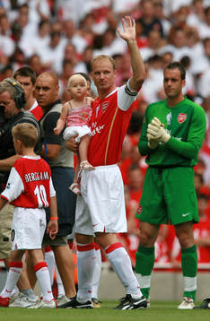 Dennis Bergkamp, Arsenal tackar för sig