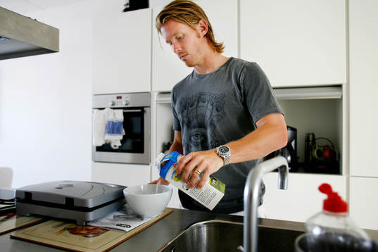 Reportage om Fredrik Berglund, FC Köpenhamn. Hemma hos