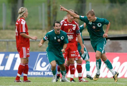 Bläddra bland fler bilder av Fotboll