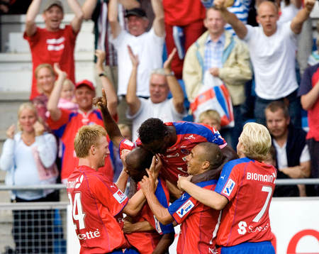 Äntligen gjorde "Henke" Larsson mål, HIF jublar