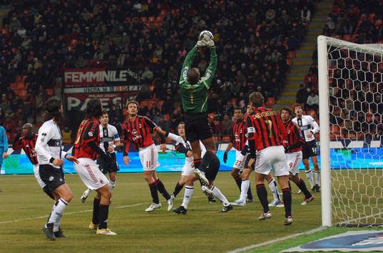 Paolo Cannavaro, Parma gör mål. Dida, målvakt, Milan