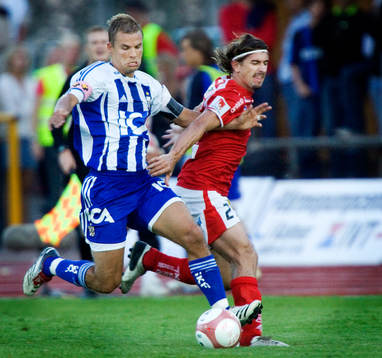 Niclas Alexandersson, Göteborg håller bollen ifrån Cesar