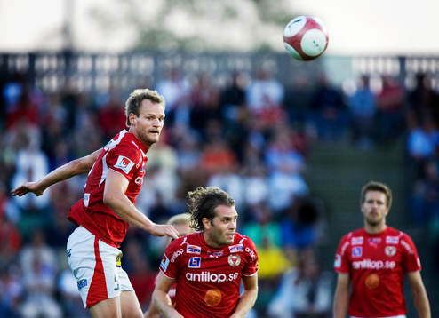 Tobias Carlsson, Kalmar, nick, nickar undan bollen.