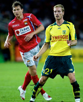 Christian Wilhemsson, Nantes. I bakgrunden Kim Källström,
