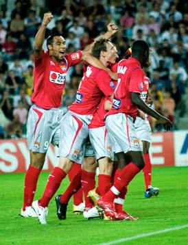 Kim Källström och John Carew, Lyon. Jubel, glädje