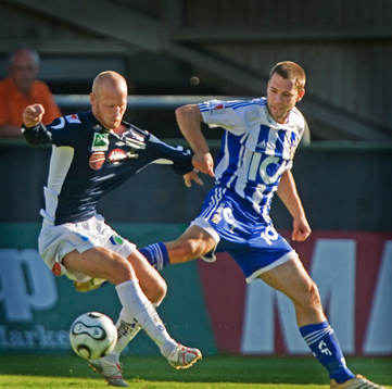 Jonas Claesson, Gefle åker på en tröjdragning av Stefan