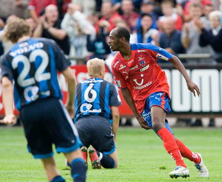 1-0, Luton Shelton har fått Djurgårdarna på knä