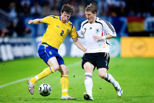 Mikael Nilsson och Bastian Schweinsteiger