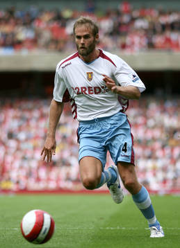 Olof Mellberg, Aston Villa