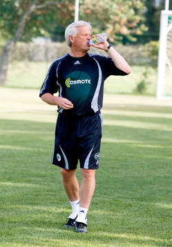 Fotboll, Grekisk Liga, Hans Backe, Hasse Backe, tränare,