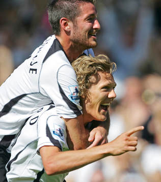 Jimmy Bullard och Franck Queudrue, Fulham, jubel