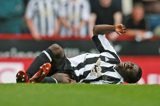 Fotboll, Engelsk, Premier League, Aston Villa - Newcastle