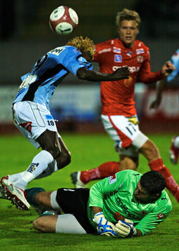 Yannick Ngabu Bapupa, Gefle och Petter Wastå, målvakt,
