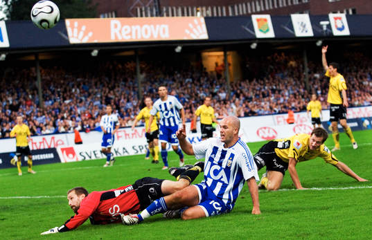 Johan Wiland, målvakt, Elfsborg räddar Jonas Wallerstedt,