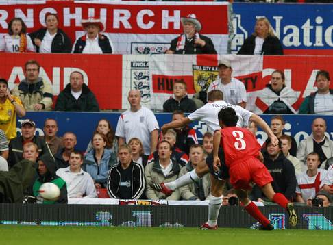 Steven Gerrard, England gör mål