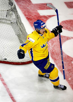Tony Mårtensson, Sverige, gör 4-2 till Sverige i