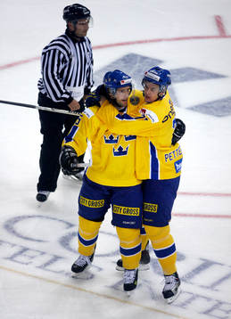 Stefan Pettersson och Hans Jonsson, Sverige jubel