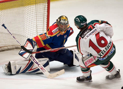 Teemu Lassila, målvakt, Djurgården och Anton Axelsson,