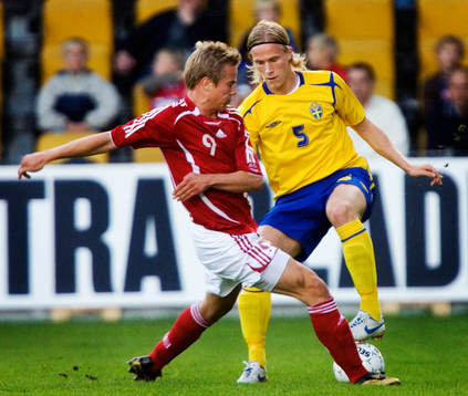 Jeppe Curth, Danmark försöker ta bollen ifrån Oscar