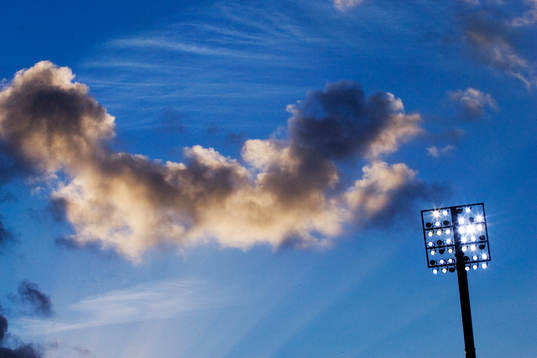 Strålkastare, spotlight, moln, ljus, himmel