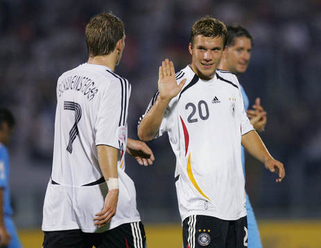 Lukas Podolski  och Bastian Schweinsteiger, jubel