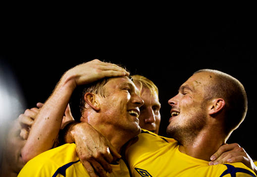 Marcus Allbäck, och Fredrik Ljungberg, jubel